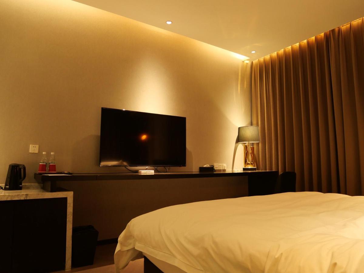林人酒店 Jingan Bagian luar foto